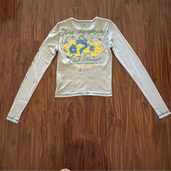 Urban Outfitters Floral Stargaze Clubhouse Long Sleeve Cropped Tee size small - Picture 8 of 12